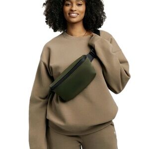 Mina Baie Roe Belt Bag. NWT.